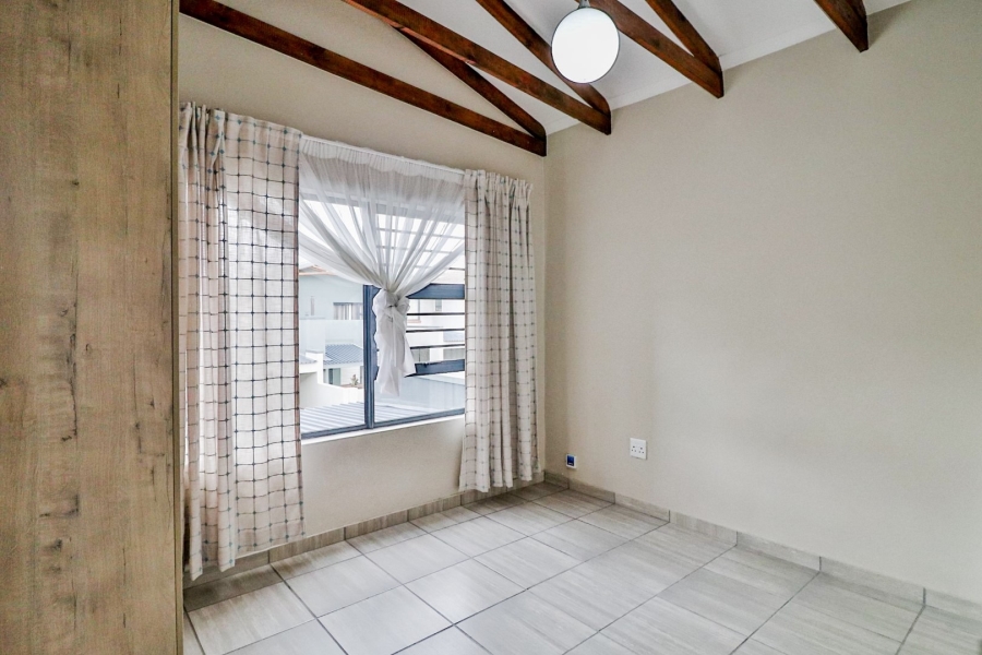 To Let 2 Bedroom Property for Rent in Waterkloof North West